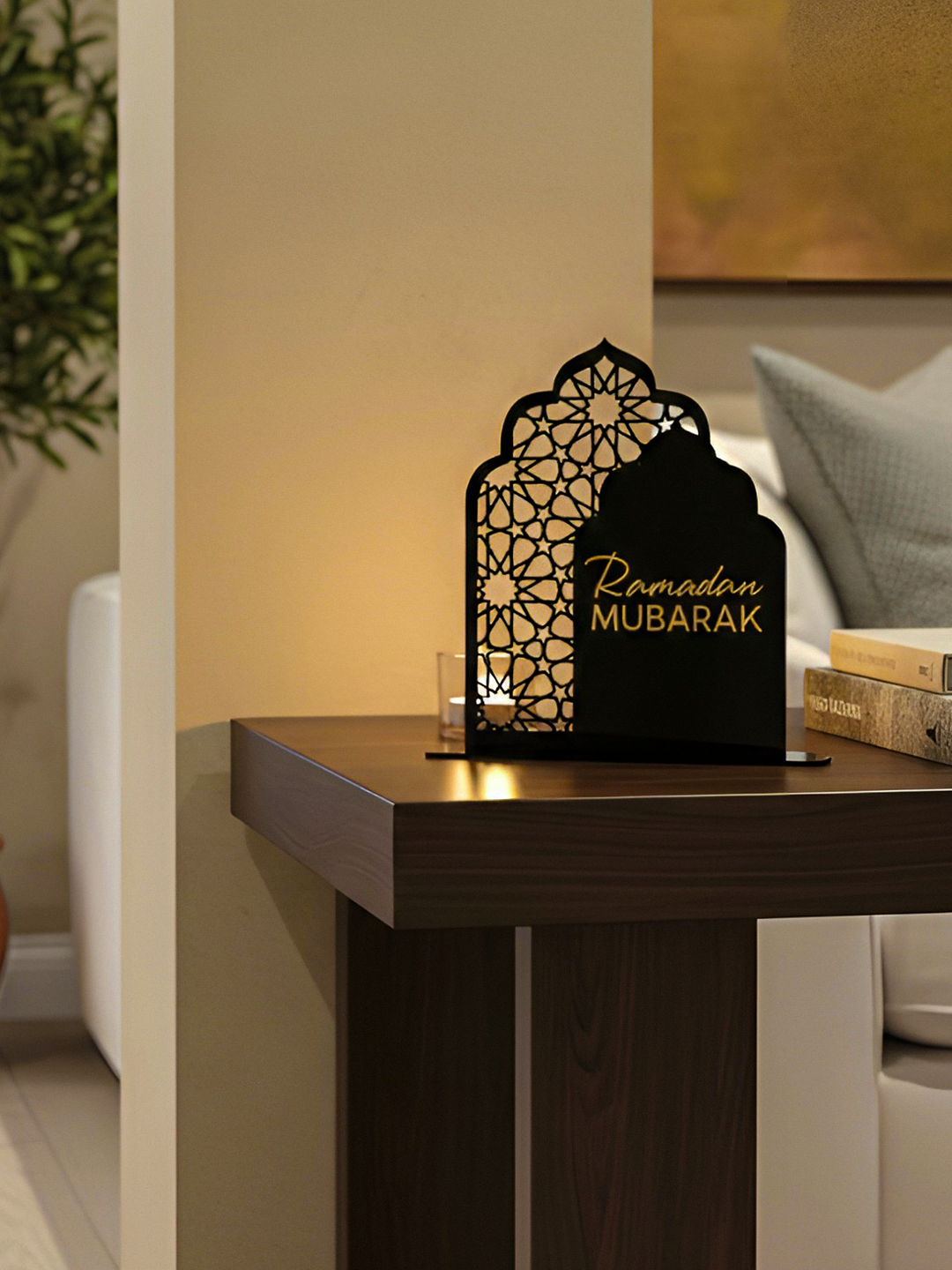 Ramadan Mubarak Silhouette Stand