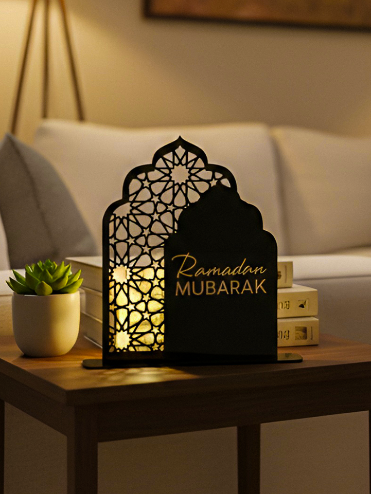 Ramadan Mubarak Silhouette Stand